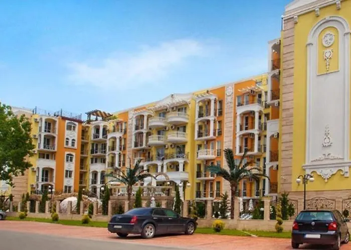 Апартамент Cozy In Sanny