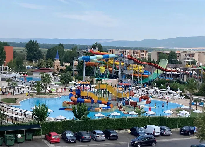 Апартамент Cozy In Sanny Слънчев бряг